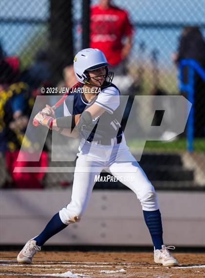 Thumbnail 1 in Elizabeth vs. Air Academy (CHSAA 4A First Round) photogallery.