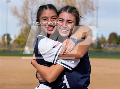 Thumbnail 1 in Elizabeth vs. Air Academy (CHSAA 4A First Round) photogallery.