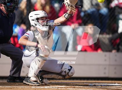 Thumbnail 3 in Elizabeth vs. Air Academy (CHSAA 4A First Round) photogallery.