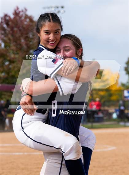 Thumbnail 1 in Elizabeth vs. Air Academy (CHSAA 4A First Round) photogallery.