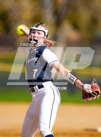 Thumbnail 3 in Elizabeth vs. Air Academy (CHSAA 4A First Round) photogallery.