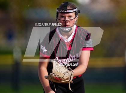 Thumbnail 2 in Elizabeth vs. Air Academy (CHSAA 4A First Round) photogallery.