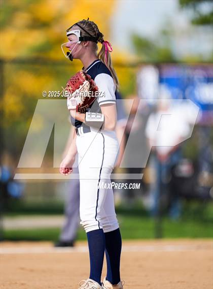 Thumbnail 3 in Elizabeth vs. Air Academy (CHSAA 4A First Round) photogallery.