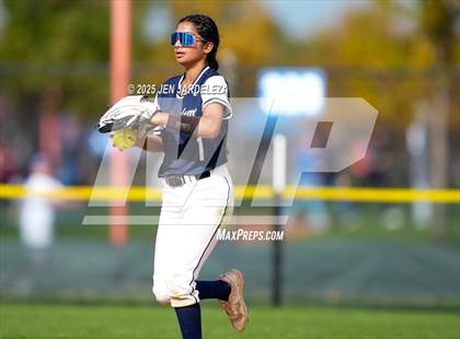 Thumbnail 2 in Elizabeth vs. Air Academy (CHSAA 4A First Round) photogallery.