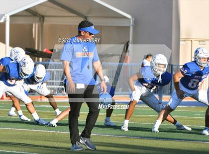 Thumbnail 2 in Mater Dei @ Bishop Gorman photogallery.