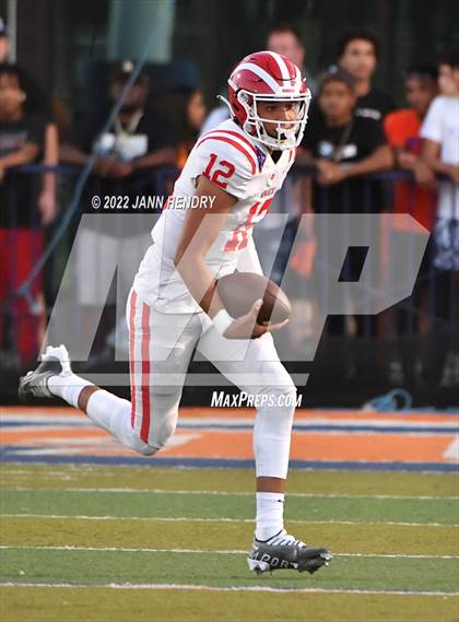 Thumbnail 2 in Mater Dei @ Bishop Gorman photogallery.