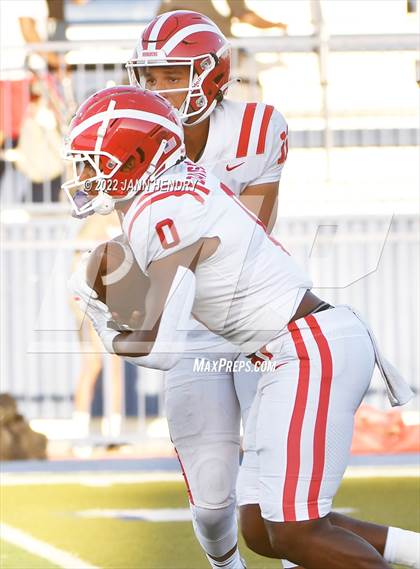 Thumbnail 3 in Mater Dei @ Bishop Gorman photogallery.