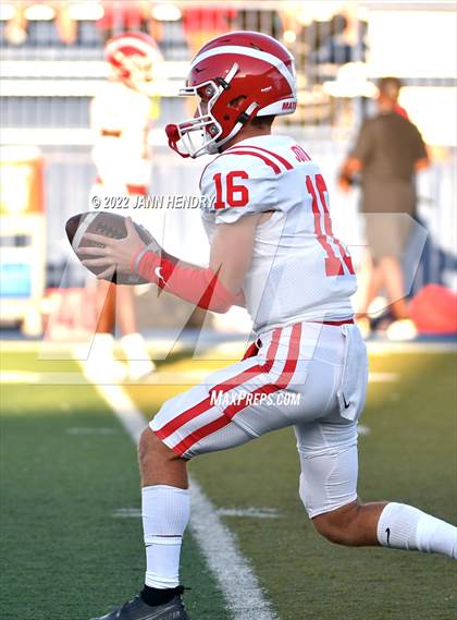 Thumbnail 2 in Mater Dei @ Bishop Gorman photogallery.