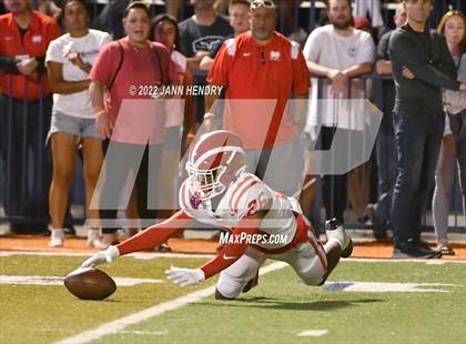 Thumbnail 3 in Mater Dei @ Bishop Gorman photogallery.