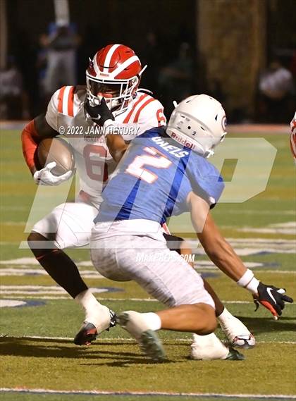 Thumbnail 2 in Mater Dei @ Bishop Gorman photogallery.