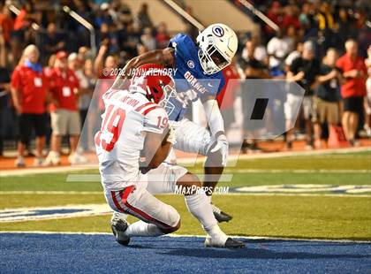 Thumbnail 2 in Mater Dei @ Bishop Gorman photogallery.