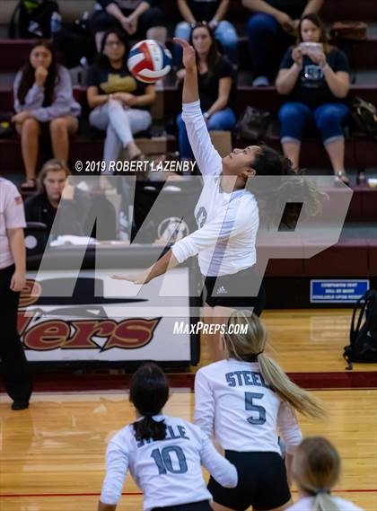 Thumbnail 3 in Hebron vs. Steele  photogallery.