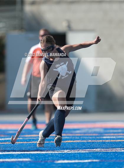 Thumbnail 3 in  Marina @ Chaminade photogallery.
