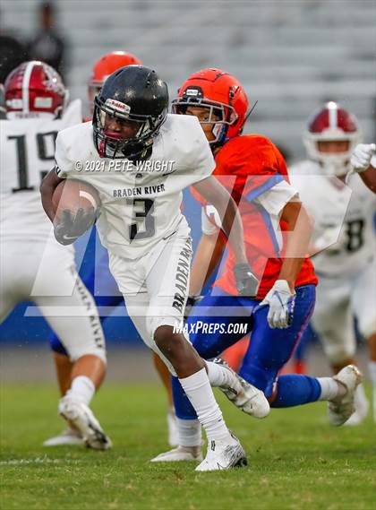 Thumbnail 3 in Braden River vs Southeast JV Football photogallery.