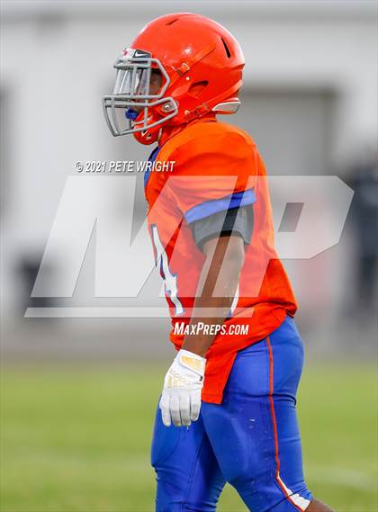 Thumbnail 1 in Braden River vs Southeast JV Football photogallery.