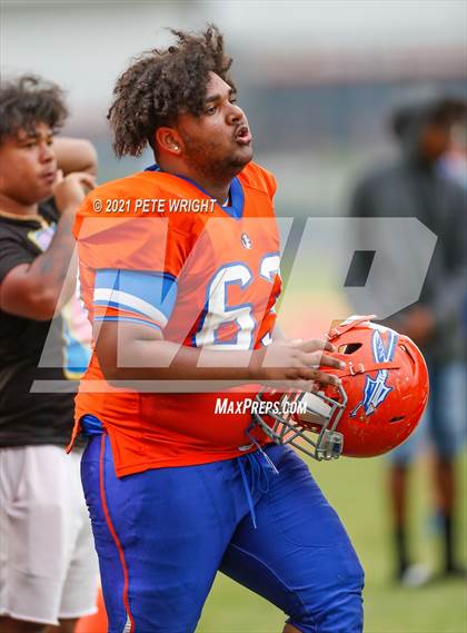 Thumbnail 1 in Braden River vs Southeast JV Football photogallery.