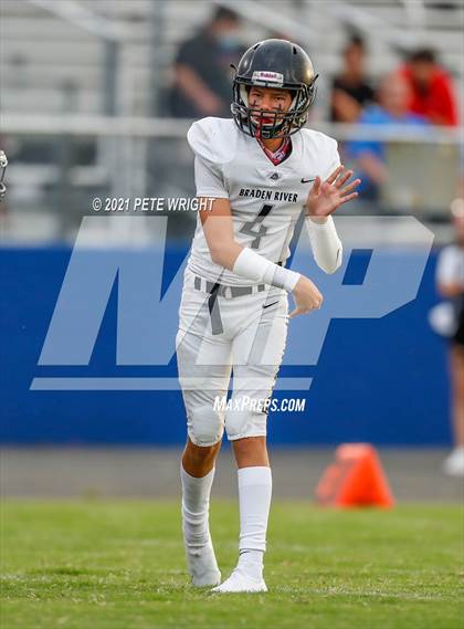 Thumbnail 1 in Braden River vs Southeast JV Football photogallery.
