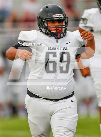 Thumbnail 1 in Braden River vs Southeast JV Football photogallery.