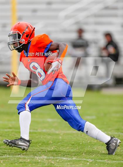 Thumbnail 3 in Braden River vs Southeast JV Football photogallery.