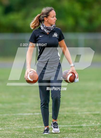Thumbnail 3 in Braden River vs Southeast JV Football photogallery.