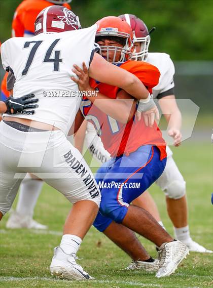 Thumbnail 3 in Braden River vs Southeast JV Football photogallery.