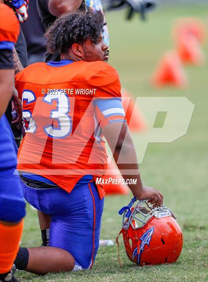 Thumbnail 3 in Braden River vs Southeast JV Football photogallery.