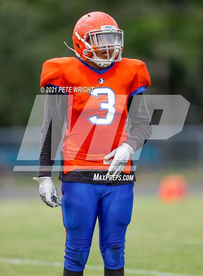 Thumbnail 3 in Braden River vs Southeast JV Football photogallery.