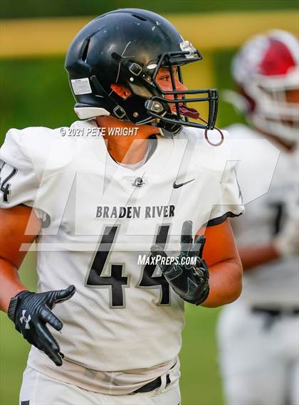 Thumbnail 1 in Braden River vs Southeast JV Football photogallery.