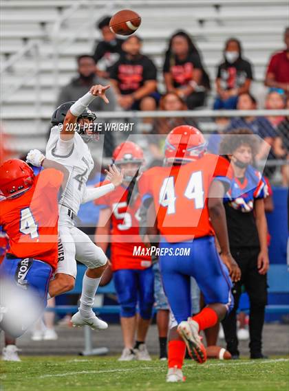 Thumbnail 3 in Braden River vs Southeast JV Football photogallery.
