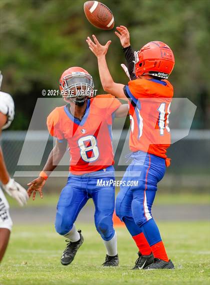 Thumbnail 1 in Braden River vs Southeast JV Football photogallery.