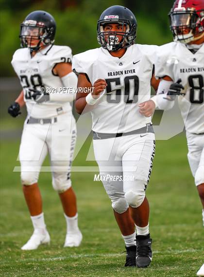 Thumbnail 1 in Braden River vs Southeast JV Football photogallery.