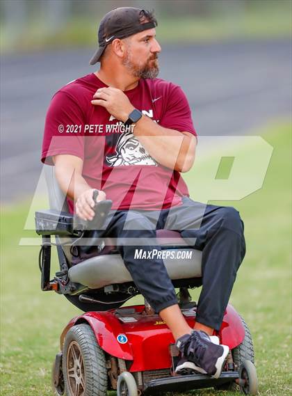 Thumbnail 1 in Braden River vs Southeast JV Football photogallery.