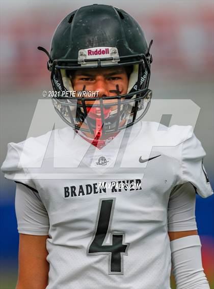 Thumbnail 3 in Braden River vs Southeast JV Football photogallery.