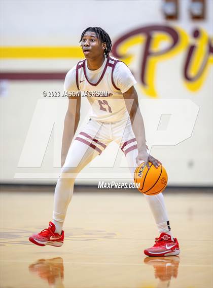 Thumbnail 2 in Pinecrest vs Lumberton (Robeson County Shootout) photogallery.