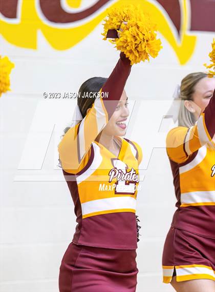 Thumbnail 3 in Pinecrest vs Lumberton (Robeson County Shootout) photogallery.