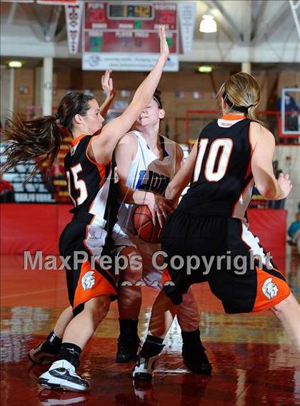 Thumbnail 2 in Goddard vs. Beloit (McPherson Optimist Tournament) photogallery.