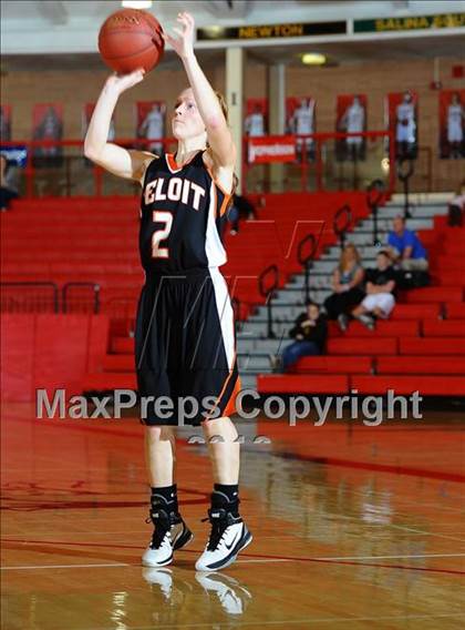 Thumbnail 1 in Goddard vs. Beloit (McPherson Optimist Tournament) photogallery.