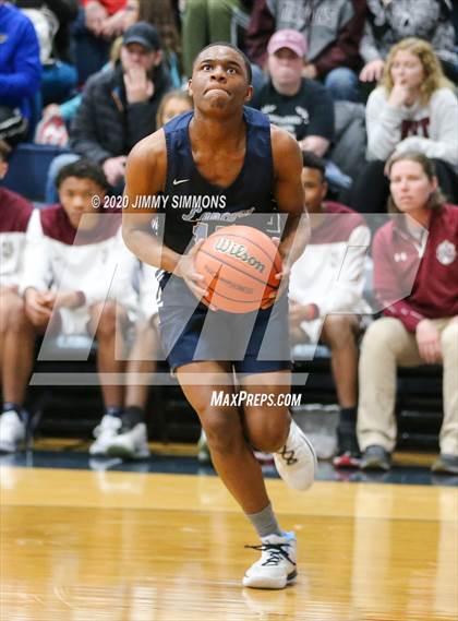 Thumbnail 2 in Belleville West @ Belleville East (IHSA 4A Regional Semifinal) photogallery.