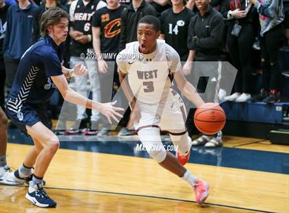 Thumbnail 1 in Belleville West @ Belleville East (IHSA 4A Regional Semifinal) photogallery.