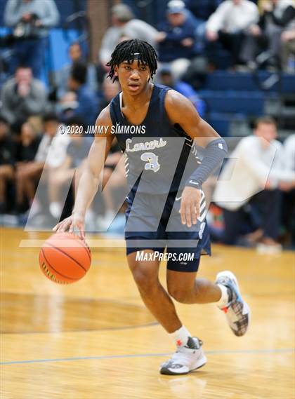 Thumbnail 2 in Belleville West @ Belleville East (IHSA 4A Regional Semifinal) photogallery.