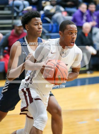 Thumbnail 1 in Belleville West @ Belleville East (IHSA 4A Regional Semifinal) photogallery.
