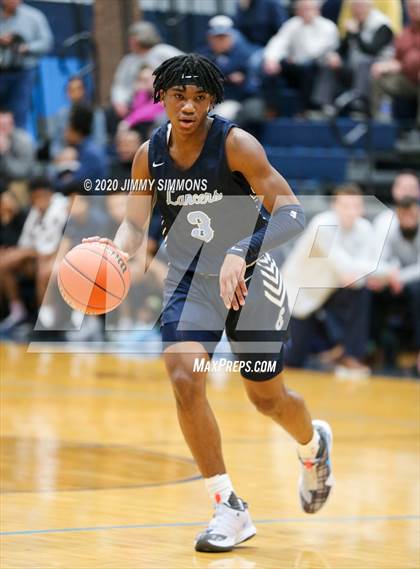 Thumbnail 1 in Belleville West @ Belleville East (IHSA 4A Regional Semifinal) photogallery.