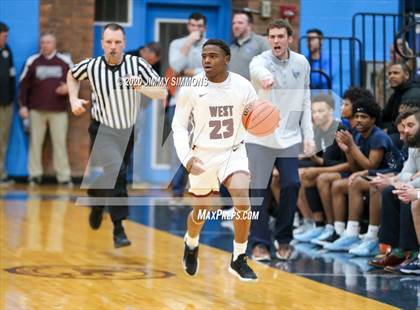 Thumbnail 1 in Belleville West @ Belleville East (IHSA 4A Regional Semifinal) photogallery.