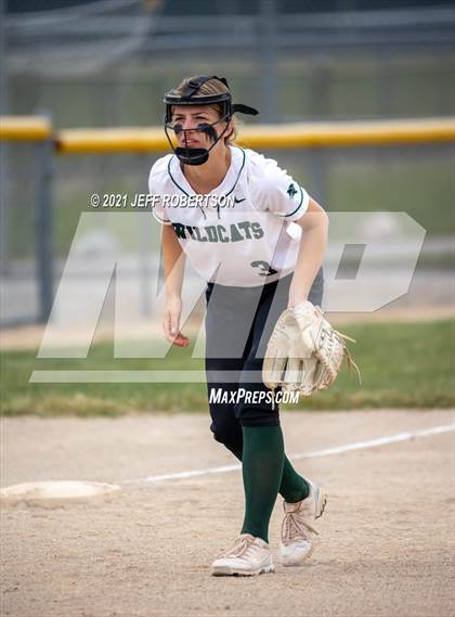 Thumbnail 3 in Bronson vs Jenison (Jenison Jamboree) photogallery.