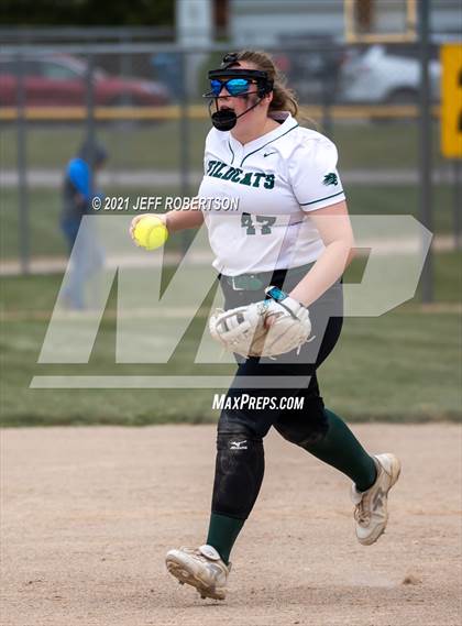 Thumbnail 1 in Bronson vs Jenison (Jenison Jamboree) photogallery.