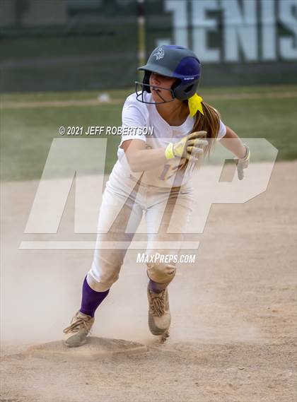 Thumbnail 2 in Bronson vs Jenison (Jenison Jamboree) photogallery.