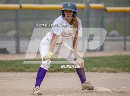 Thumbnail 3 in Bronson vs Jenison (Jenison Jamboree) photogallery.
