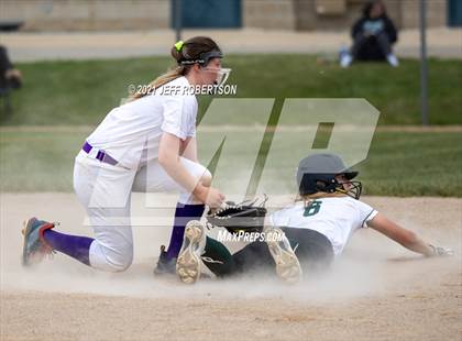 Thumbnail 3 in Bronson vs Jenison (Jenison Jamboree) photogallery.