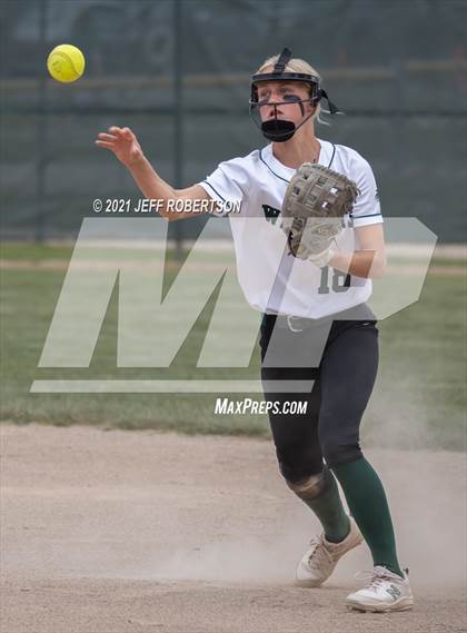 Thumbnail 1 in Bronson vs Jenison (Jenison Jamboree) photogallery.