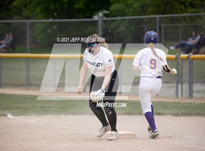 Thumbnail 3 in Bronson vs Jenison (Jenison Jamboree) photogallery.